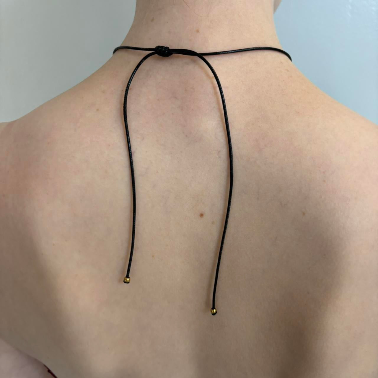 Gold oval pendant necklace