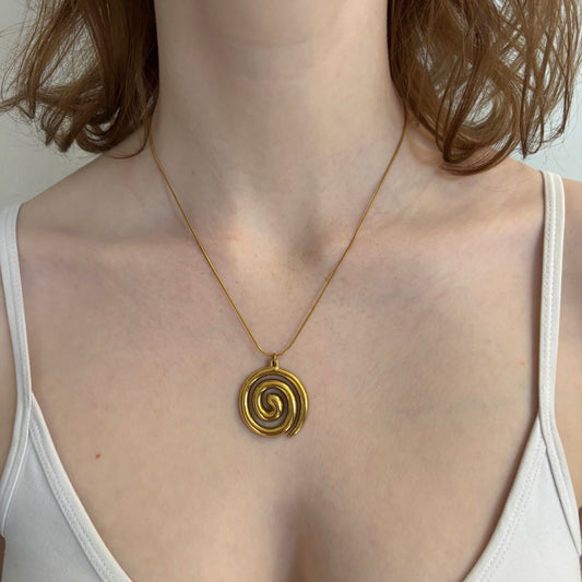 Gold spiral pendant necklace