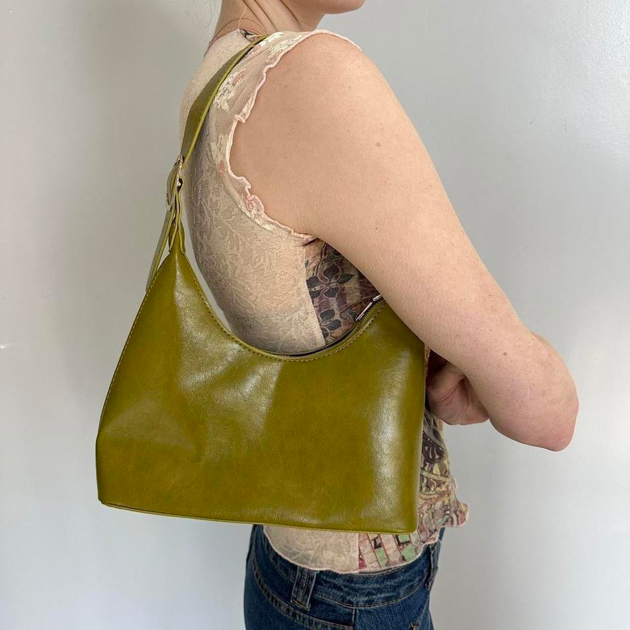 green shoulder bag