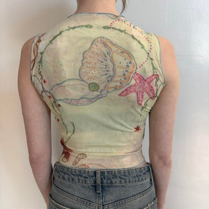 Back view of sheer butterfly mesh top, Y2K aesthetic sleeveless graphic tank, vintage inspired slim fit mesh shirt, abstract butterfly and seashell print top, stretchy polyester bodycon top, women’s trendy aesthetic clothing, Nuestro Amor Selectivos boutique style